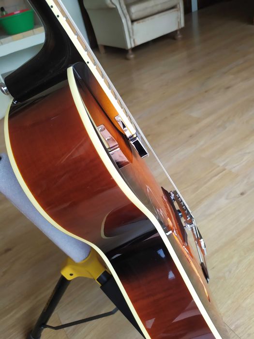 Framus Parlor Hollowbody (NOVA)