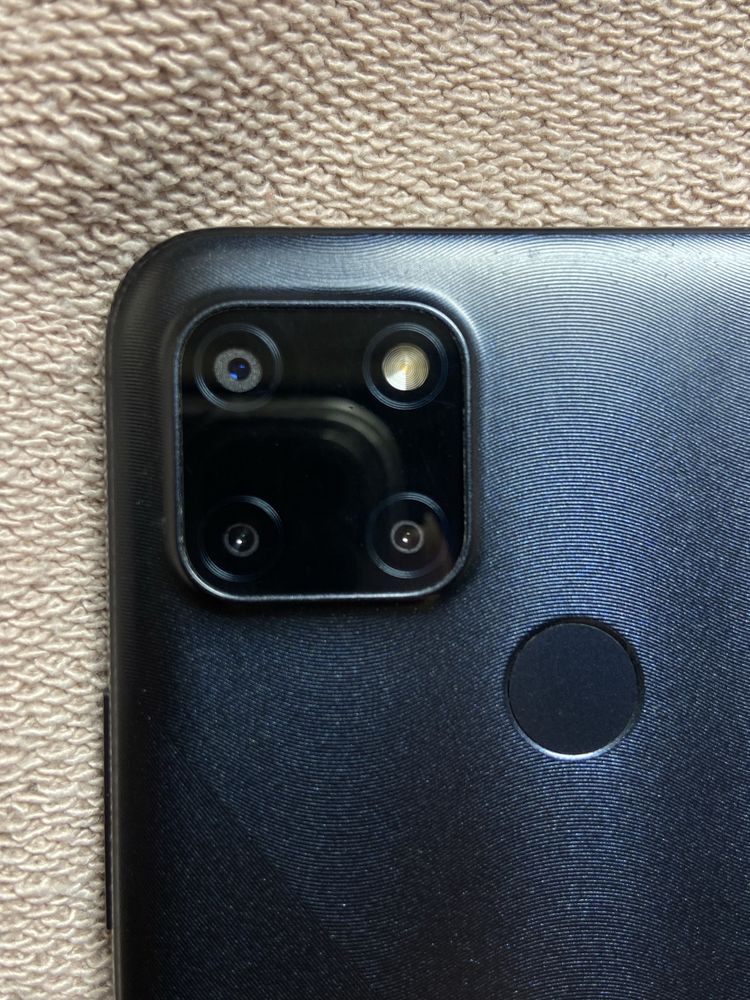 Realme c21y Б/у 64гб