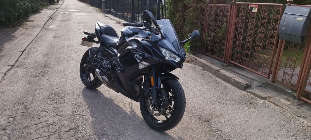 Kawasaki Ninja Motocykl w dobrej cenie. Zadbany