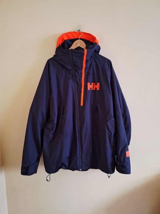 Kurtka z kapturem Helly Hansen na systemach Model Winter Nordal 994