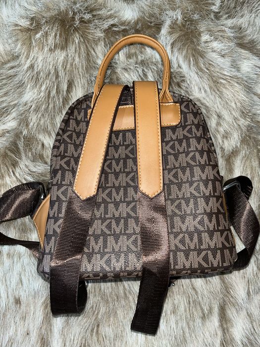 Michael Kors  рюкзак новый пишите