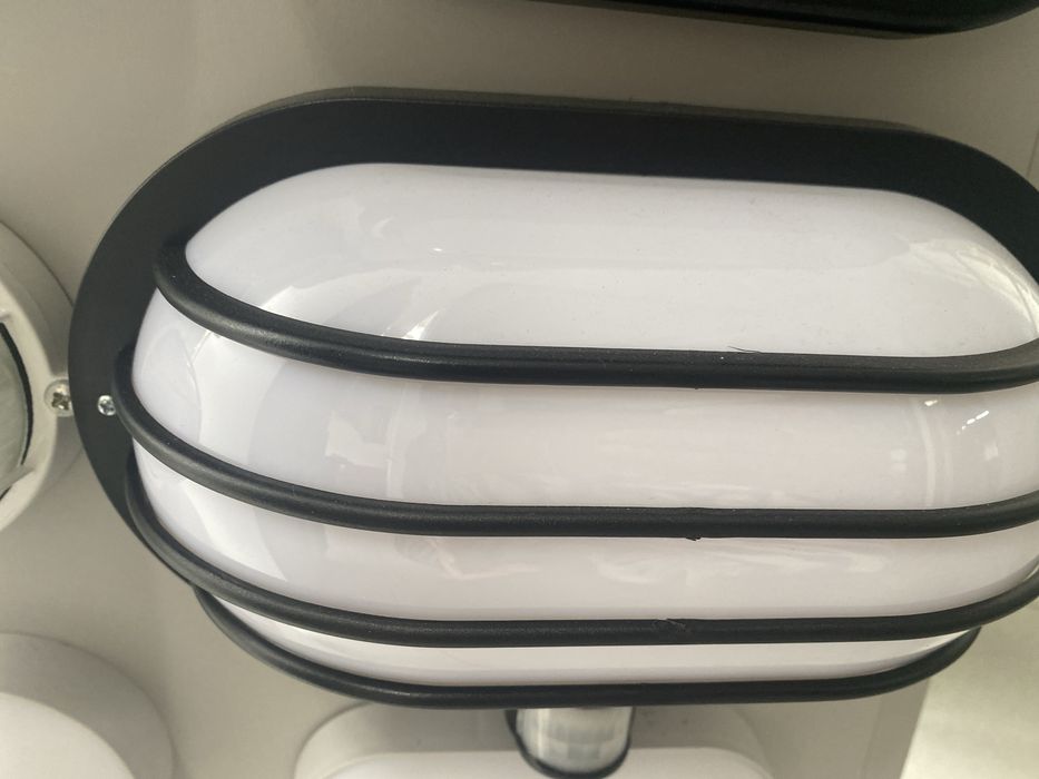 Плафон з датчиком руху E.NEXT