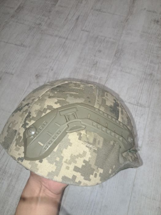 Каска хелмет Британія