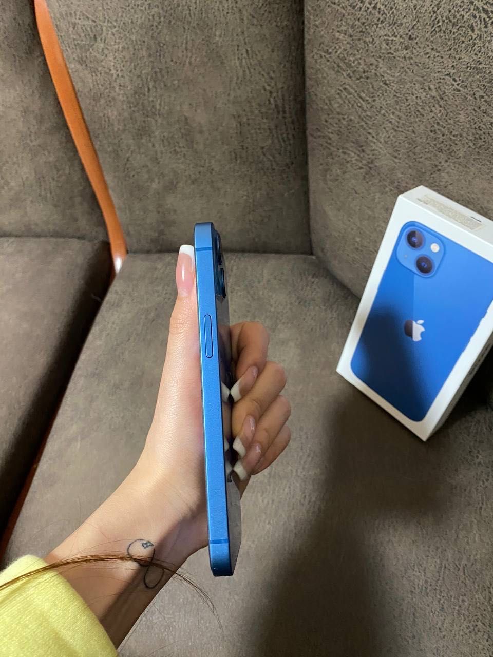 Айфон 13, 128Gb, голубий