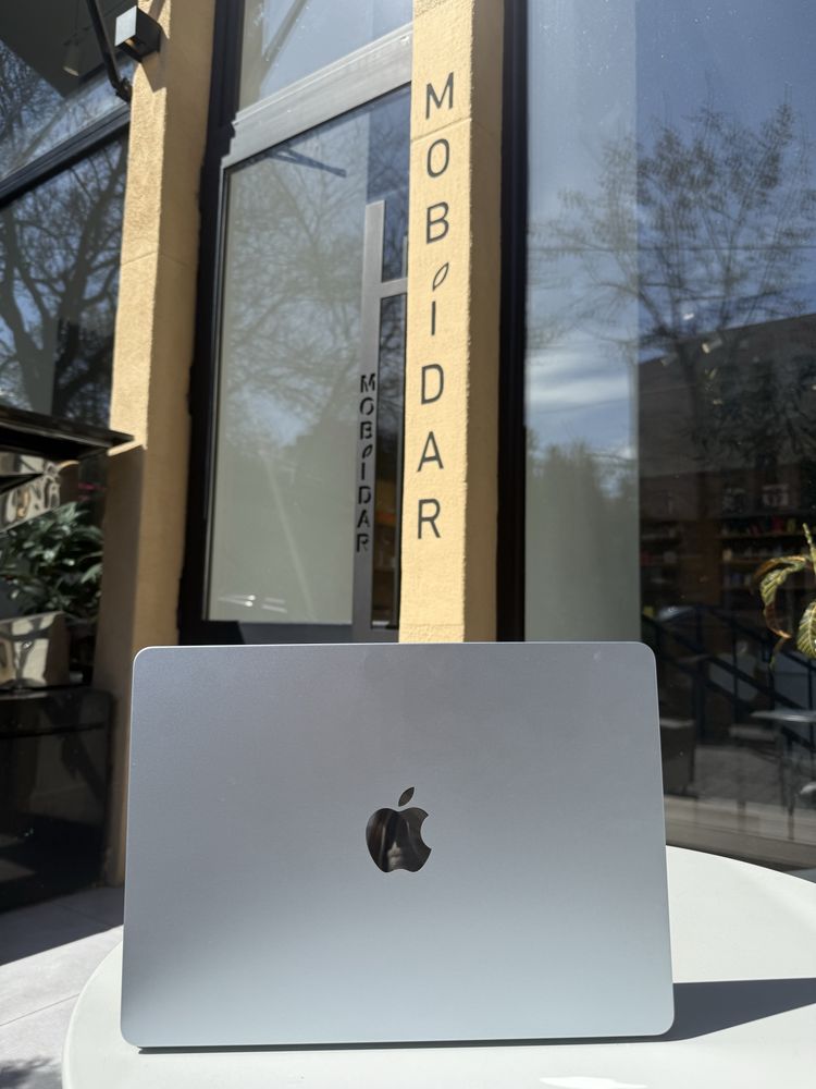 Macbook Air M4, 2025