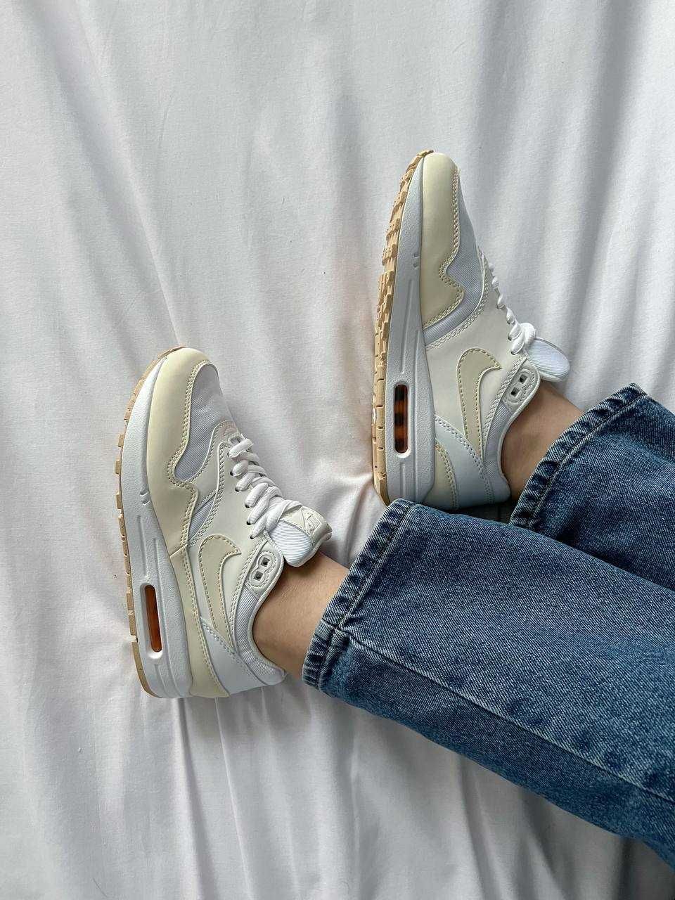 Кросівки кроссовки Nike Air Max 1 Wmns Sanddrift