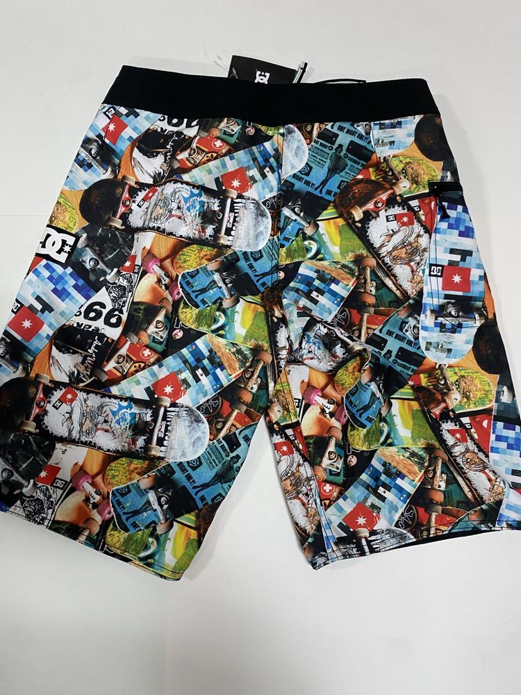 Calções Boardshorts DC Shoes - Tamanho 38 (PT)