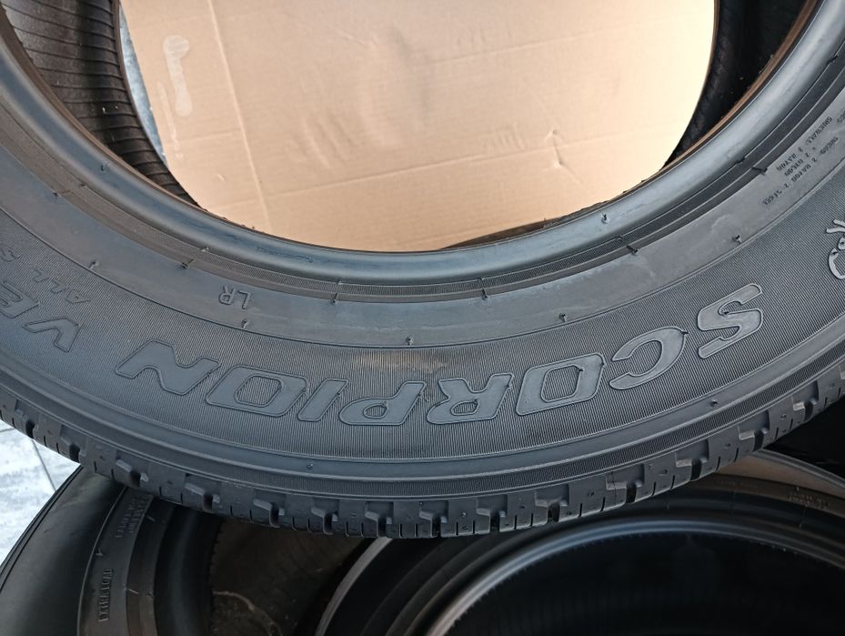 Pirelli Scorpion verde 235 60 R 18 107 V