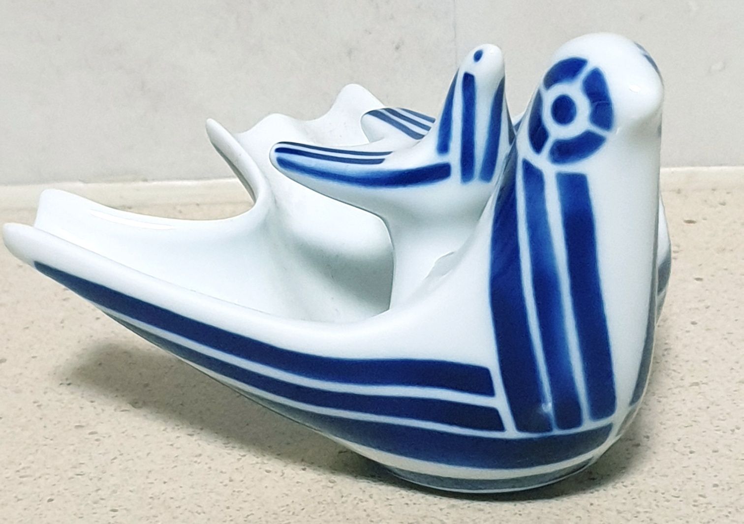 Linda escultura cinzeiro pássaros em porcelana Sargadelos