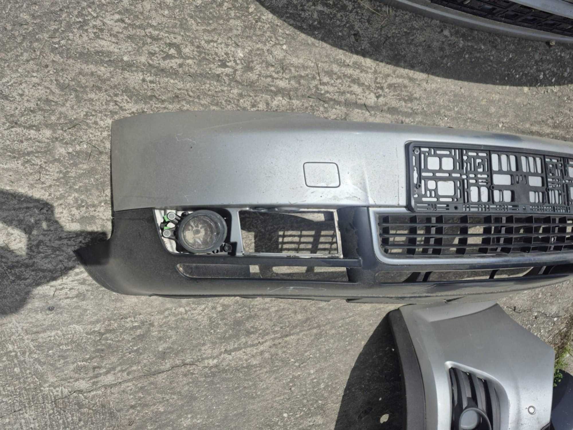 audi a4 b6 zderzak przedni przód srebrny