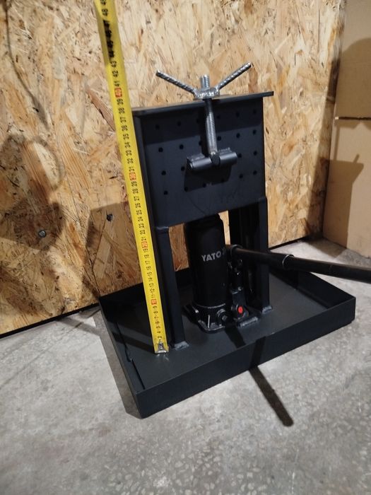 Brykieciarka, prasa do domowej produkcji brykietu