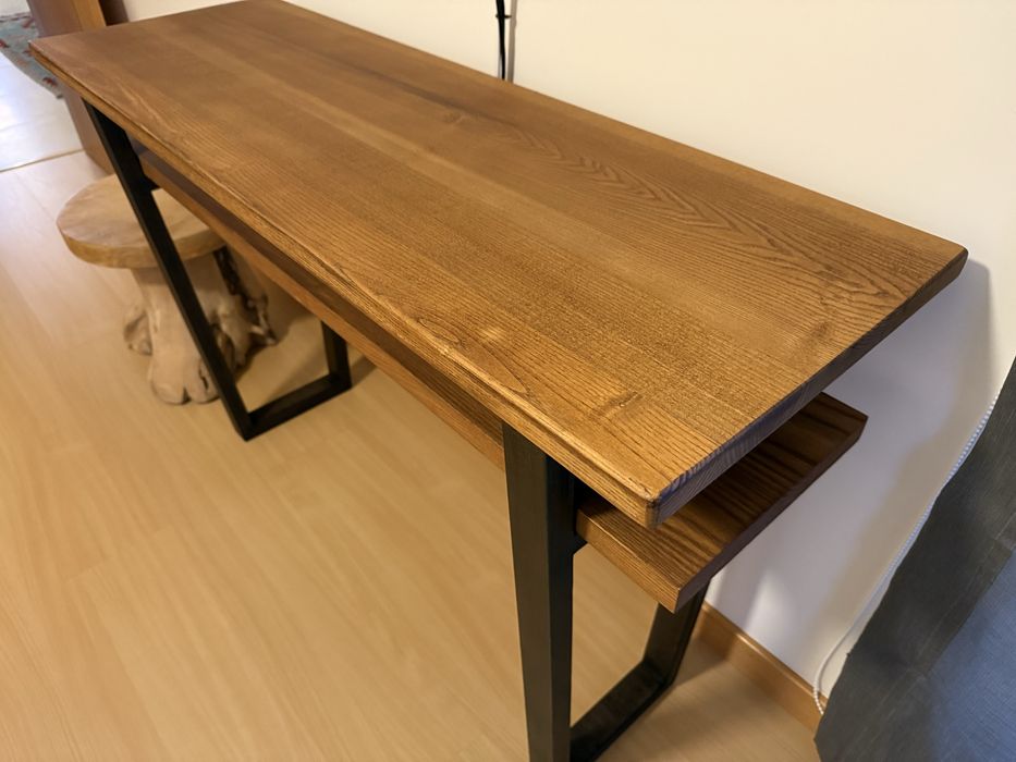 Cosola / Secretária 1,20x0,40x0,78 + mesa de apoio / mesa de cabeçeira
