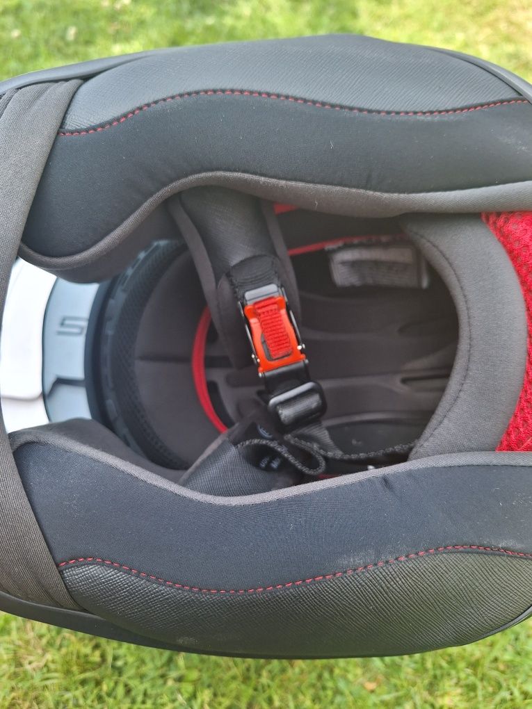 Kask integralny MT HELMETS Thunder 3 SV