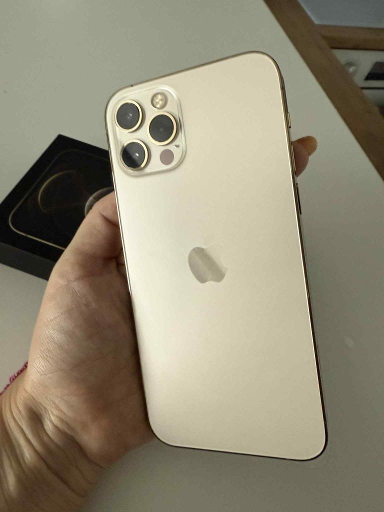 iPhone 12 pro  stan bdb