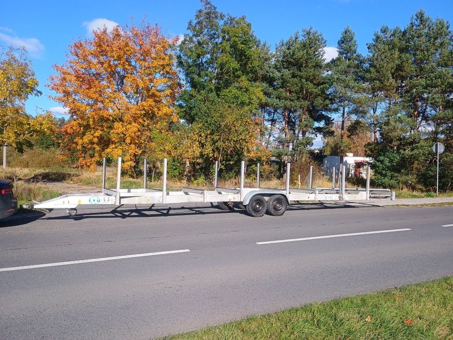 Przyczepa dłużyca do płyt warstwowywych blach więźby stal słupy maszty