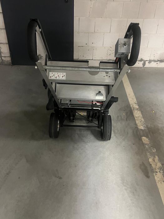 Schodołaz Towarowy,  Akumulatorowy – Udźwig  540 kg