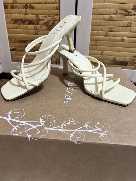 Взуття жіноче  бренду Braska