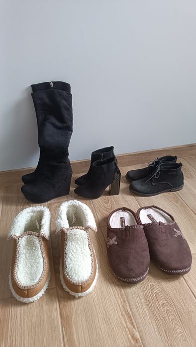 Замшеві чоботи, черевики, бурки і тапки