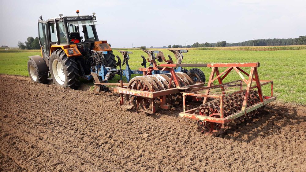 PŁUG Obracany 4-skibowy FROST MOSEL 140 ażurowy z wałem Cambel+Croskil