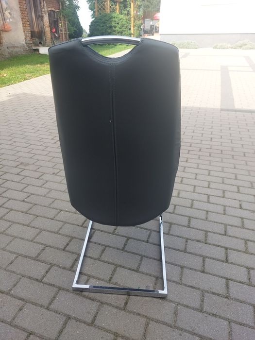 Sprzedam krzesła do jadalni z ekoskóry