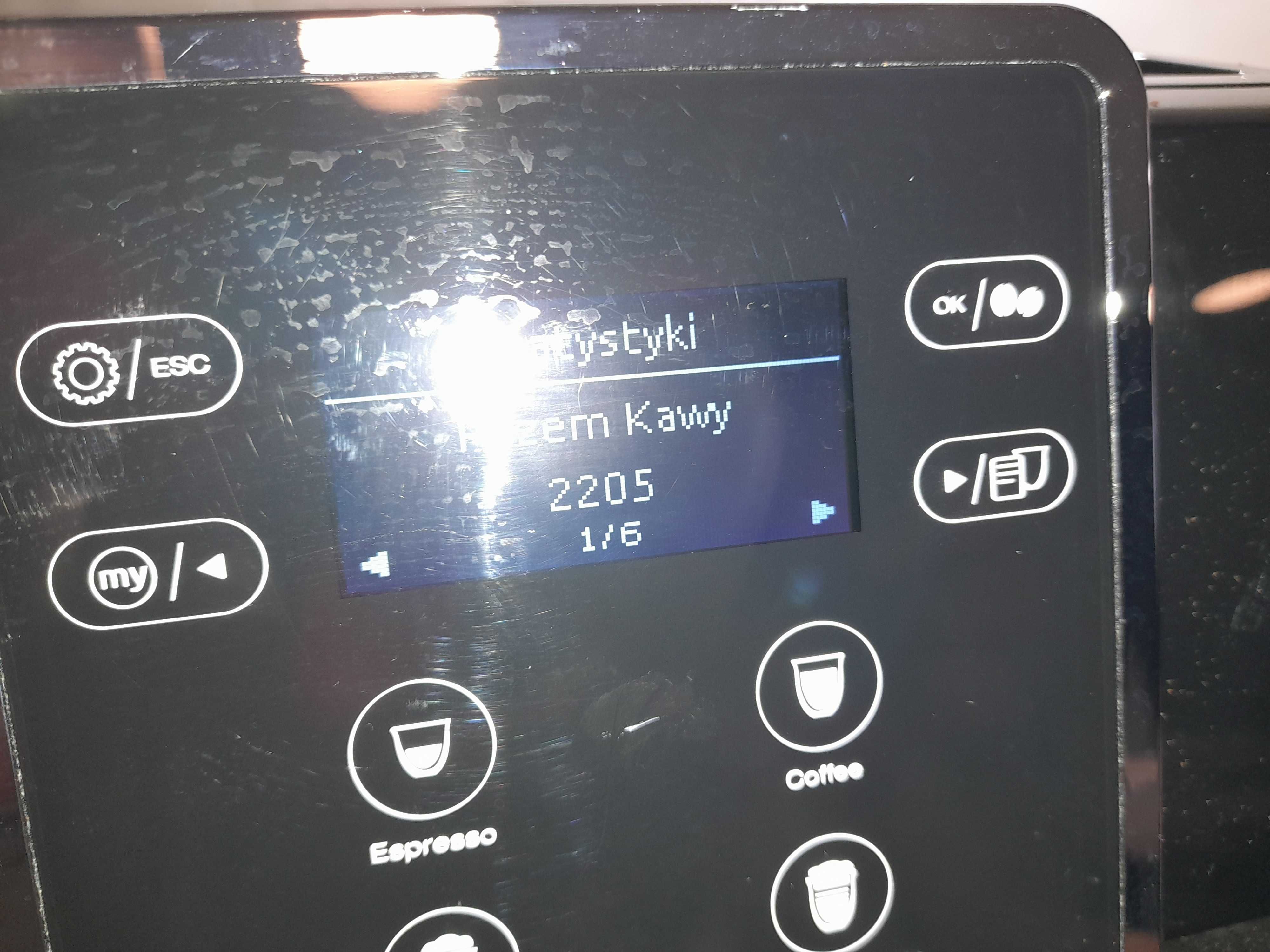 Ekspres ciśnieniowy do kawy z pojemnikiem mleko DeLonghi ESAM420.40.B