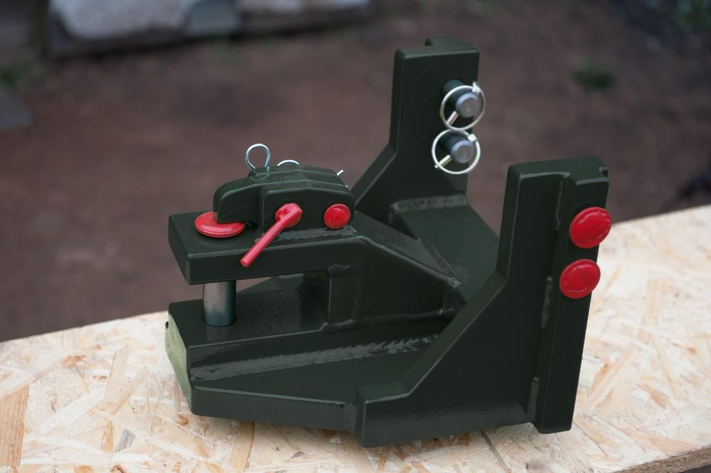 Zaczep PitonFix Case. zaczep polowy, zaczep dolny