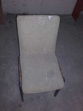 Stare rustykalne krzesło do renowacji zamienię