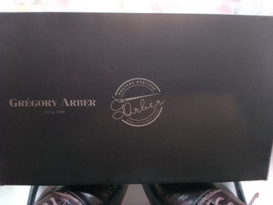 Продам брендовые туфли инспектор в отличном состоянии.