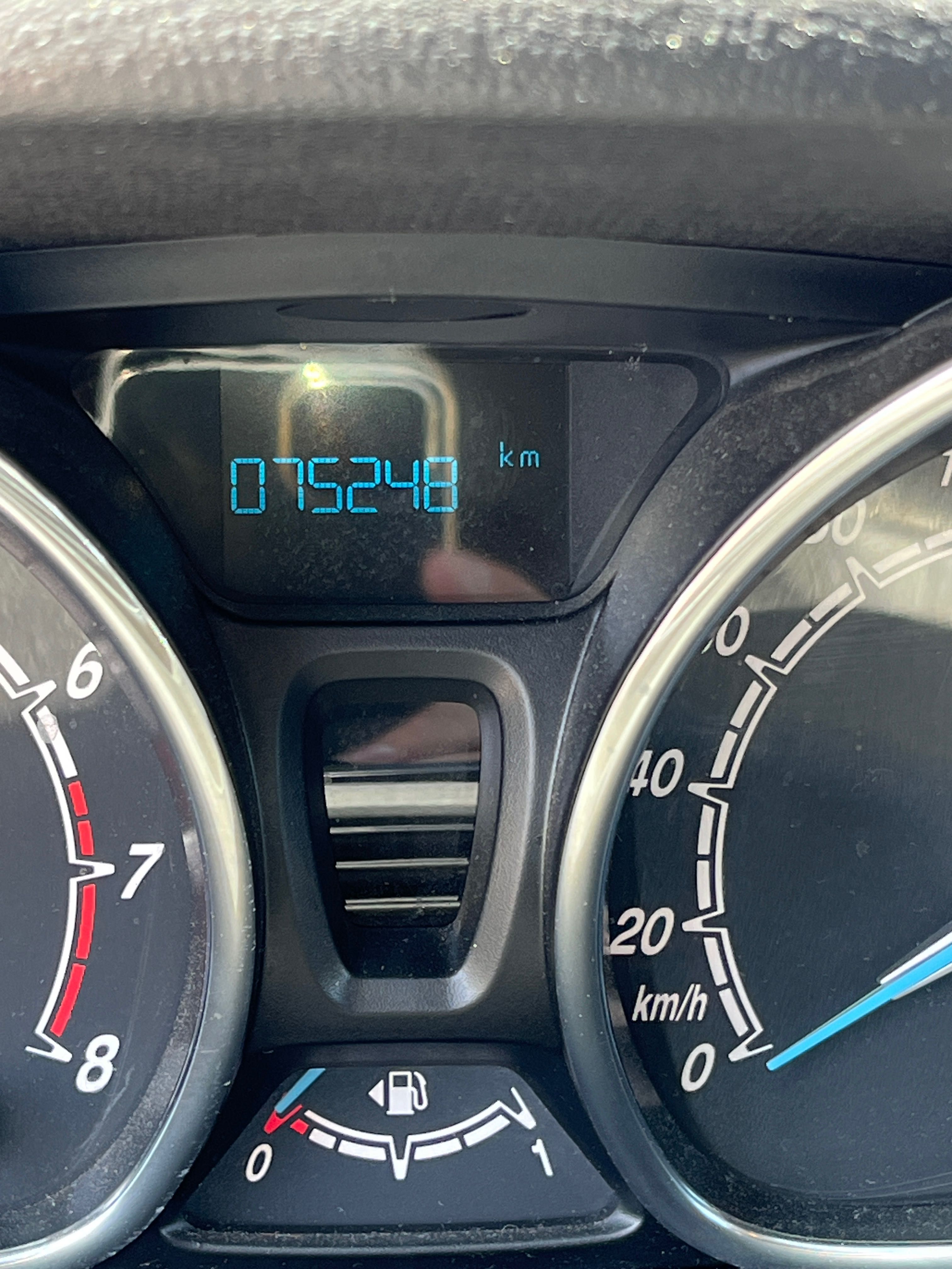 Ford Fiesta 1.0 Ecoboost 100cv | GPS • Câmara • Kit Mãos Livres
