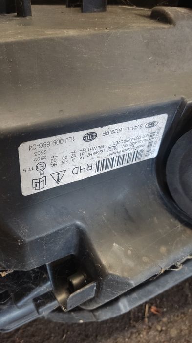 Lampa przód przednia prawa ford Kuga mk1