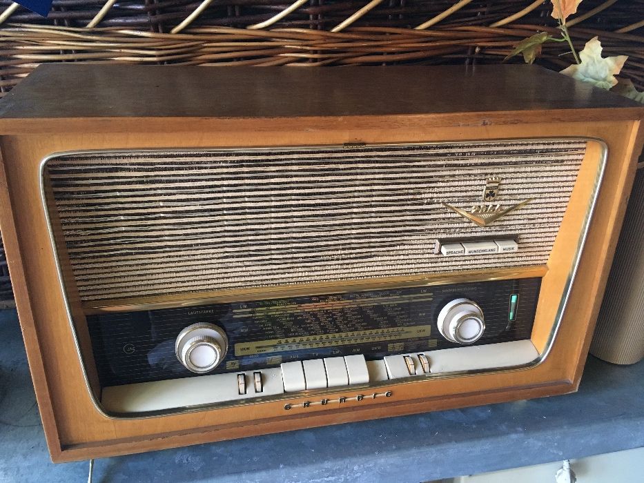 stare radio GRUNDIG 2066