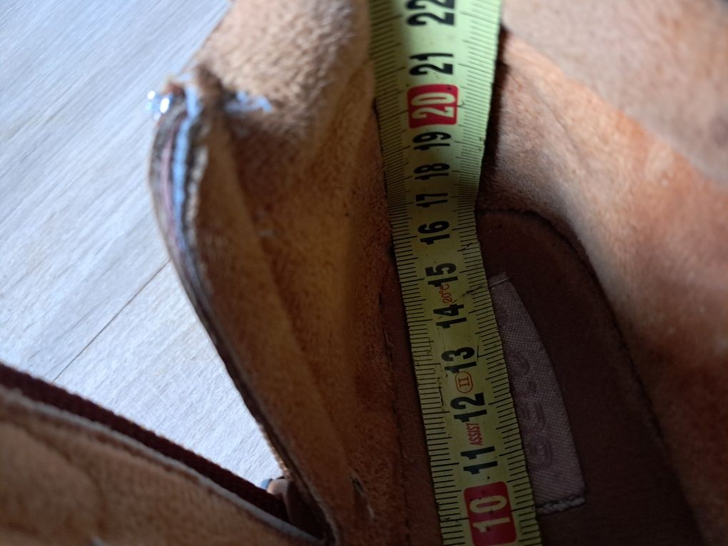 Buty zimowe kozaki trzewiki chłopięce 26