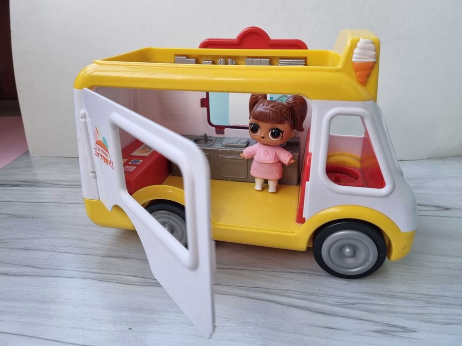 Машинка формата кукол Лол Развозчик мороженого
