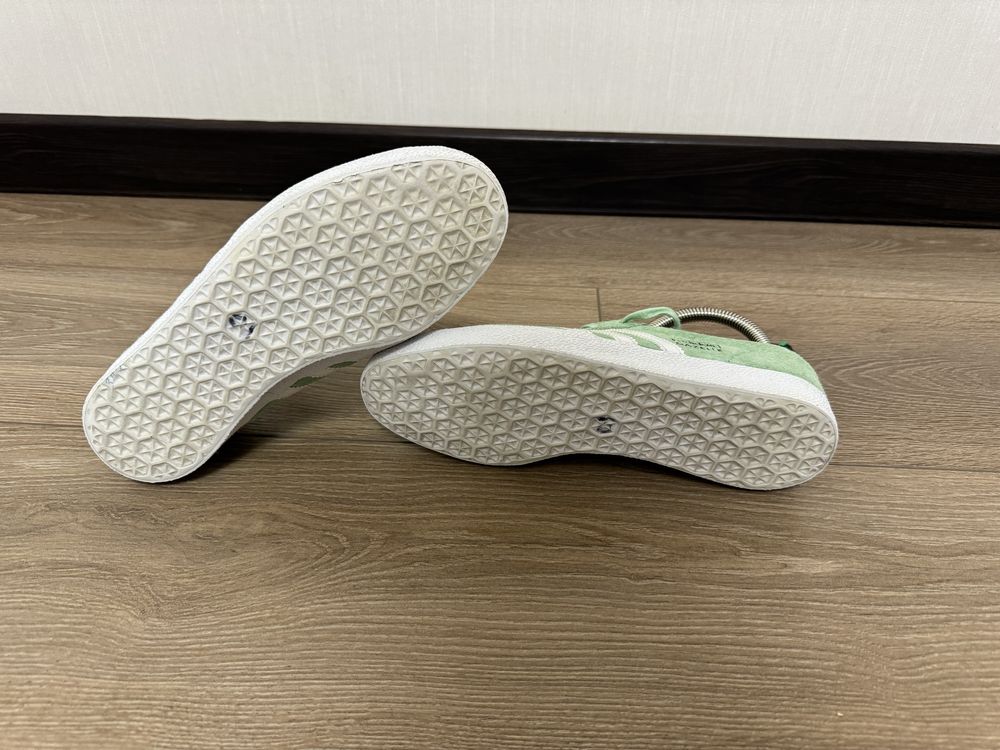 Кросівки adidas gazelle 38 розмір