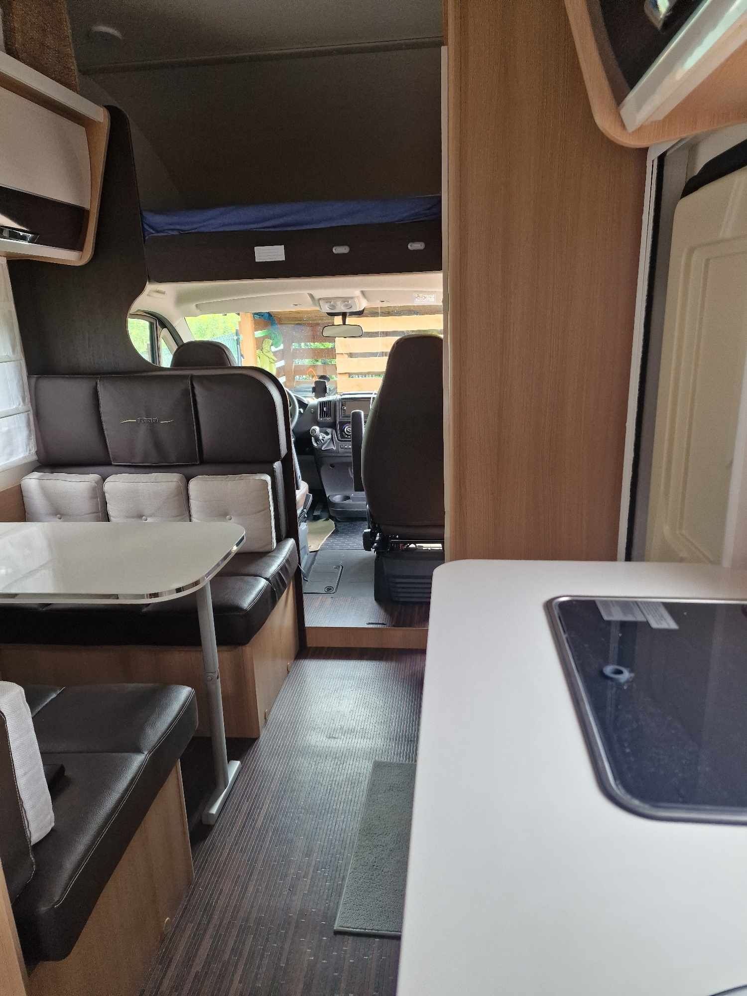 Camper Kamper Alkowa 6osob Fiat 2.3 180km fv vat
