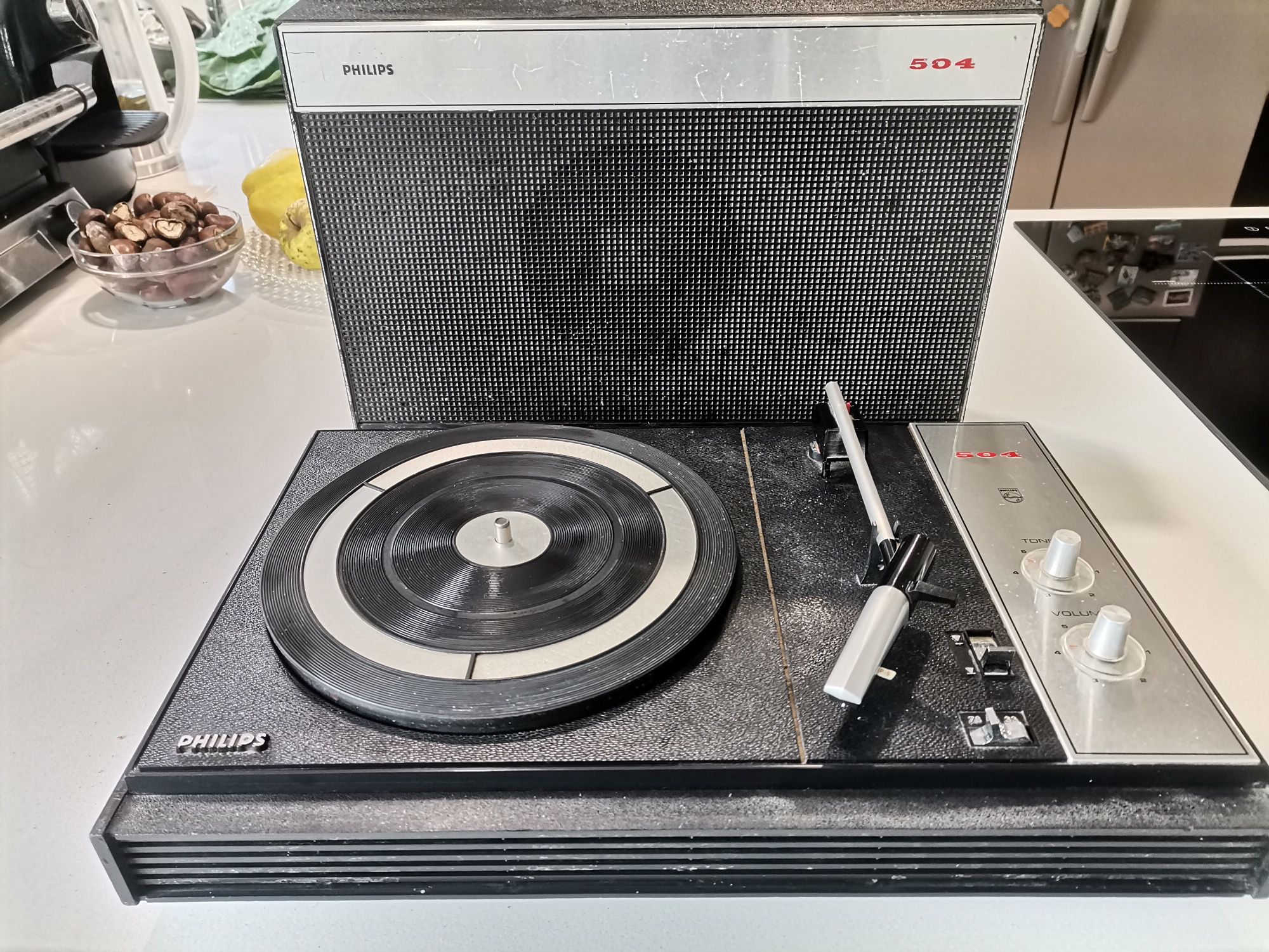 Giradiscos Philips 504