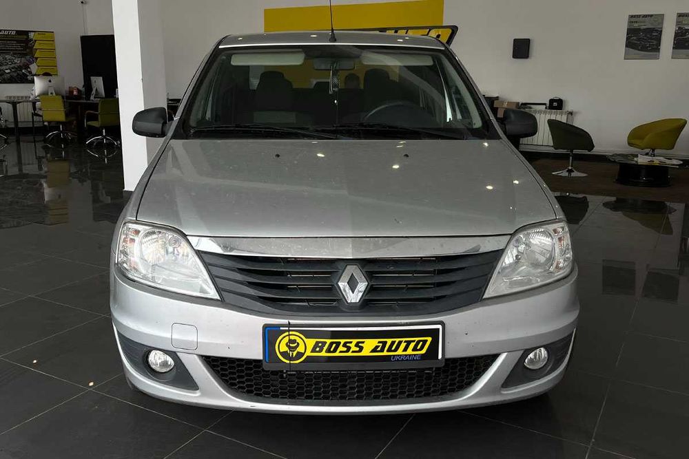 Renault Logan 2010