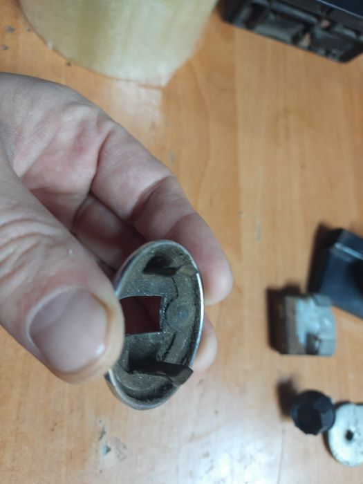 Ремні заглушки солдатики ваз 2101-2107