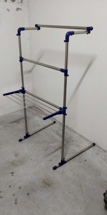 Cabide/Estendal de pé de interiores