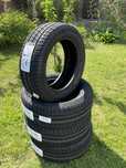 Komplet nowych opon 4x Continental VanContact 4Season 225/55 R 17 C