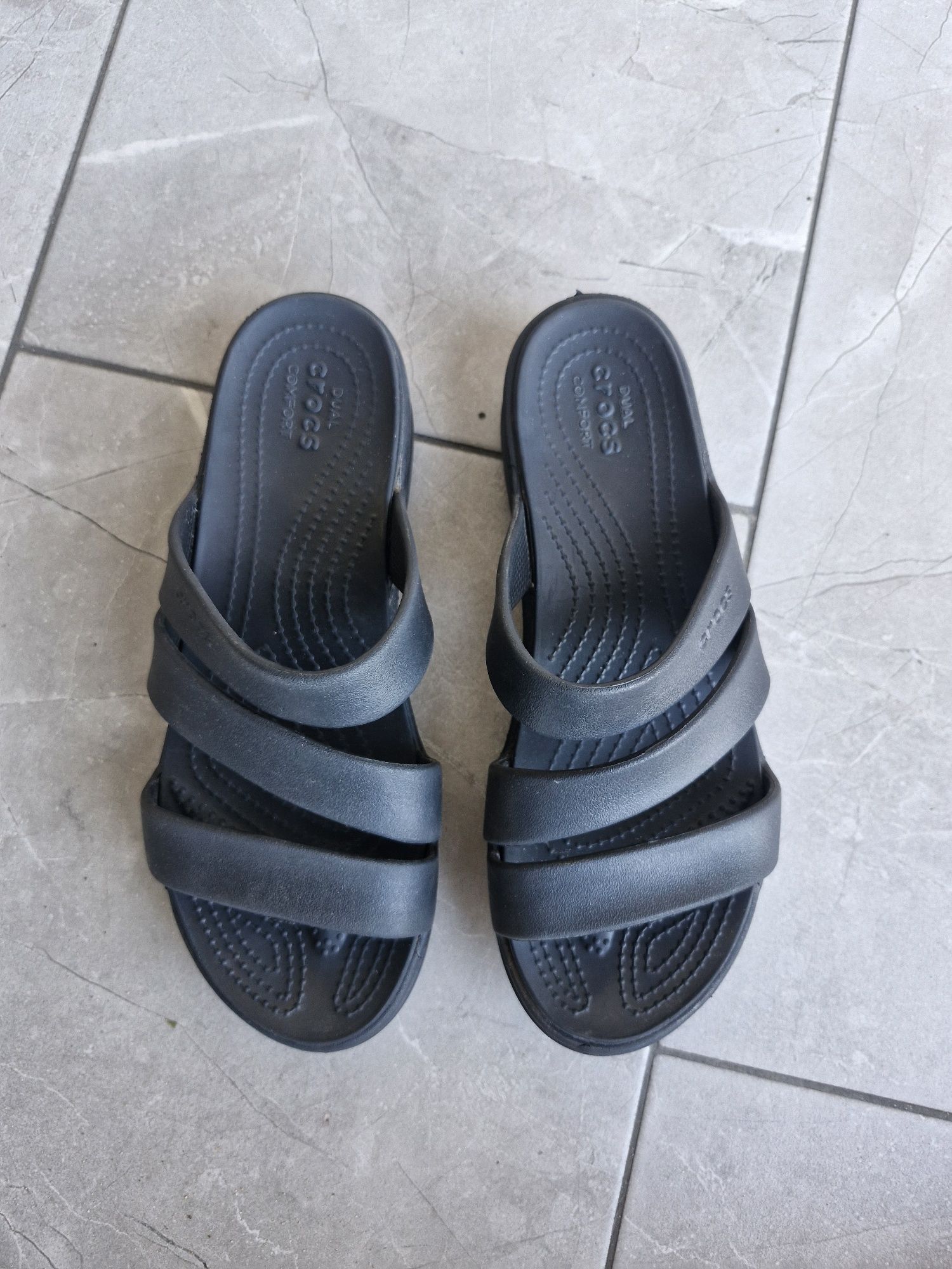 Klapki Crocs oryginalne czarne 38 W9