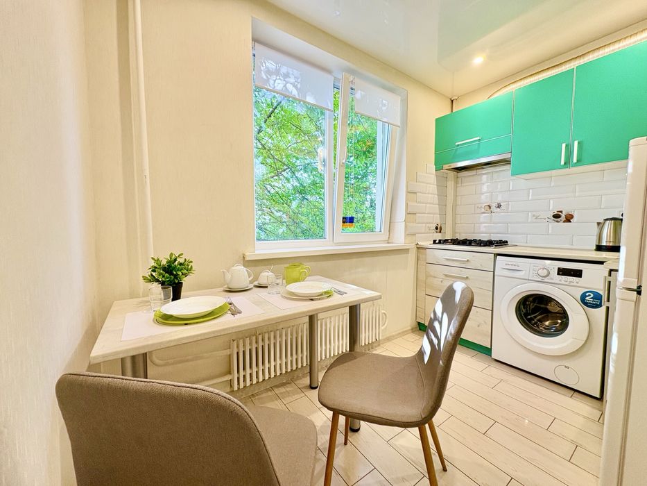 (7)Квартира посуточно подобово Госпіталь Культури 5 проспект Науки