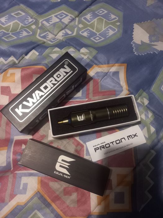 Máquina tatuagem kwadron Equalizer proton mx + fonte de alimentação