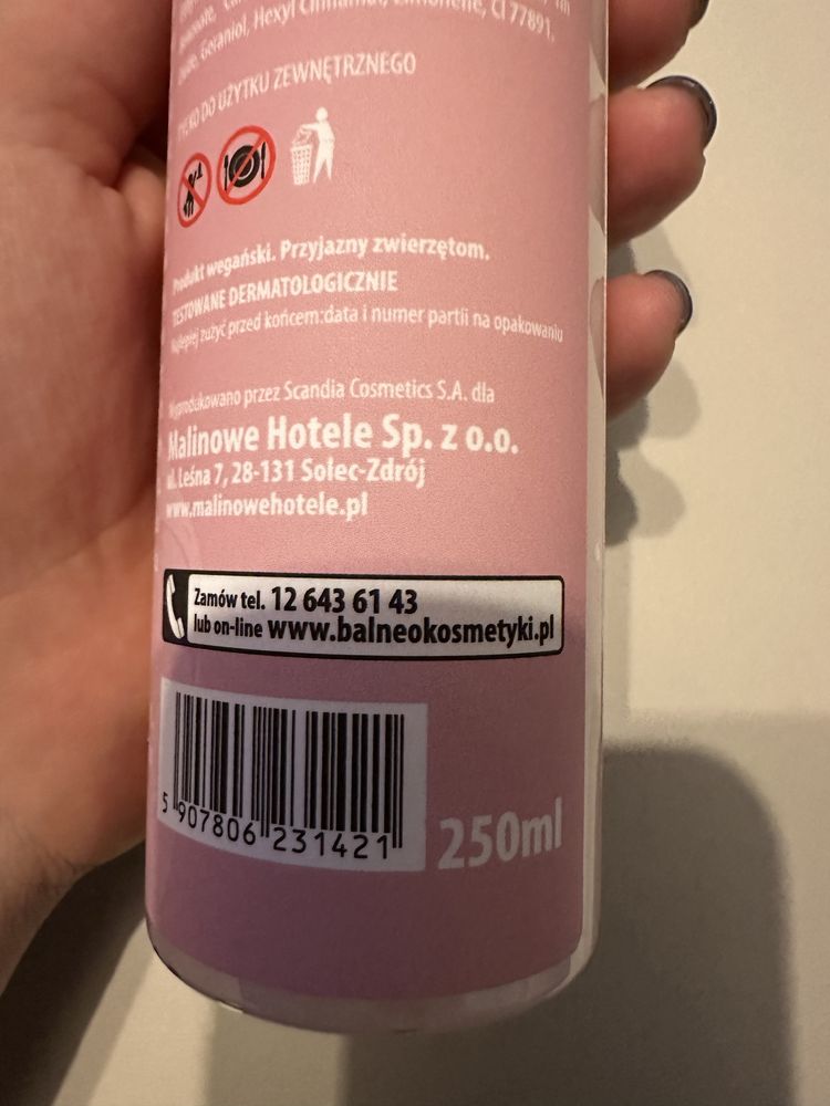 Balneokosmetyki odżywczy jogurt do ciała z rozświetlającymi drobinkami