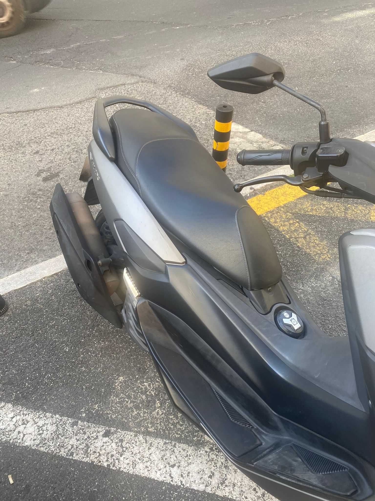 Yamaha nmax 125 18.000km