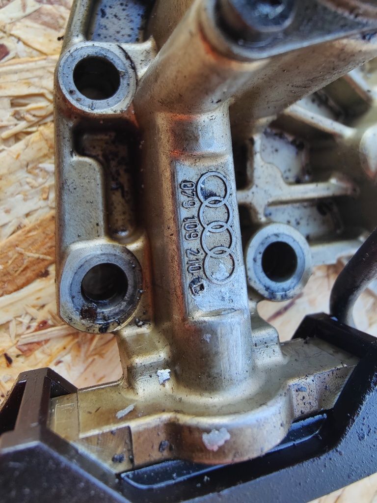 Nastawnik faz rozrządu Audi S4 b6 b7 A6 C6 4.2 V8 bat bbk