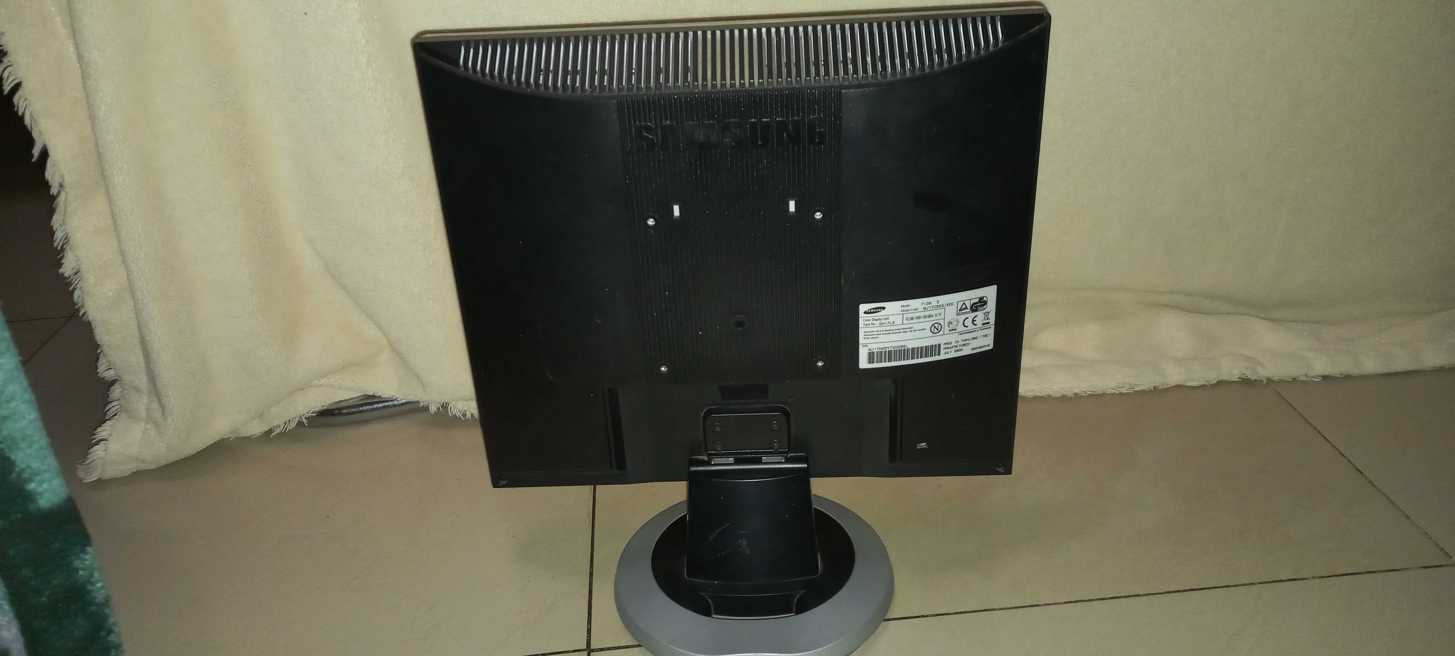 Samsung SyncMaster 713
