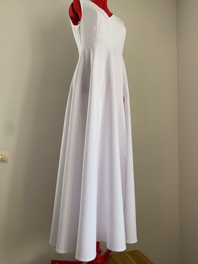 Весільна/випускна сукня з вишивкою