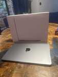 Sprzedam MacBook Air 13 M2