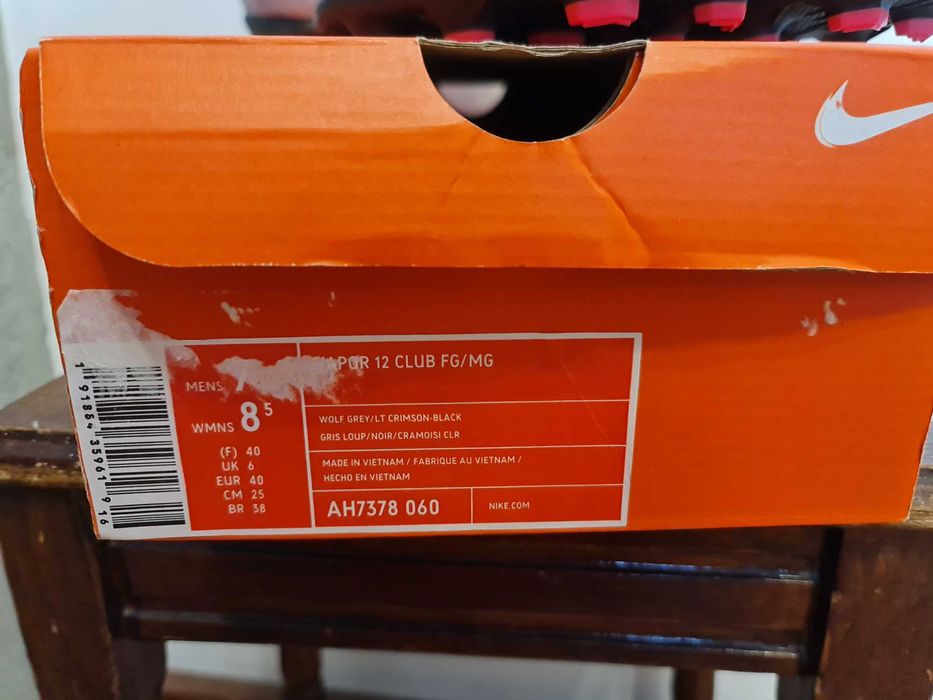 Nike Raised On Concrete Mercurial Vapor Club MG Buty piłkarskie  40